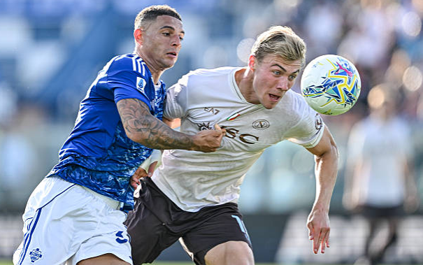 Hoijlund sẽ được Napoli kích hoạt điều khoản mua đứt.