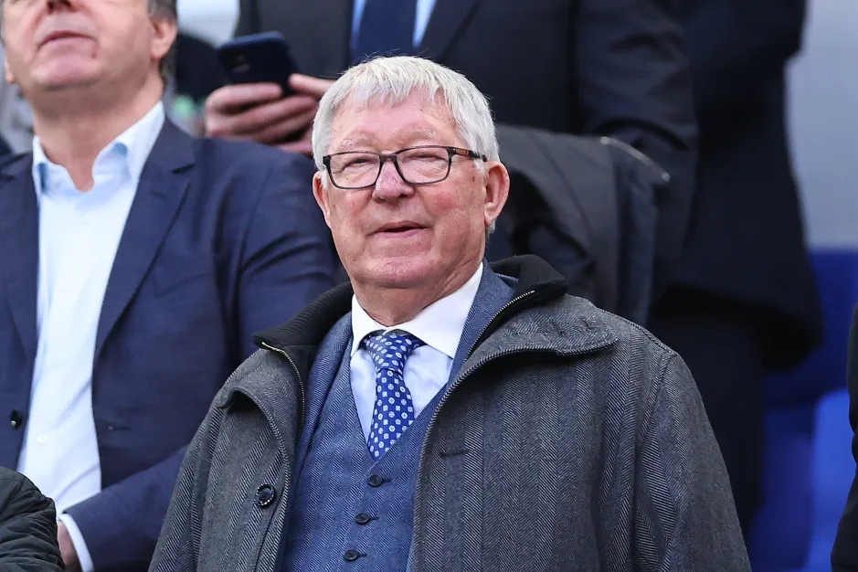 Ảnh bài viết Owen sốc khi Sir Alex nhập viện sau cuộc gọi 40 phút