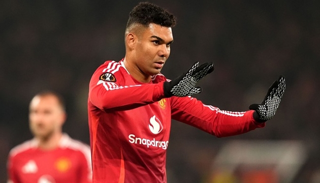 Casemiro đã "vượt lên chính mình" tại Old Trafford.