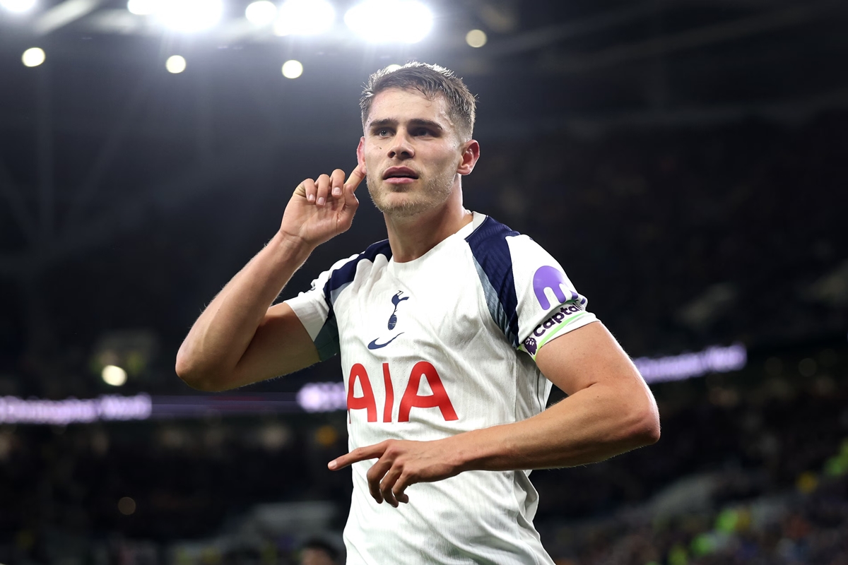 Micky van de Ven là một trong những mục tiêu chuyển nhượng được liên kết với Man Utd.