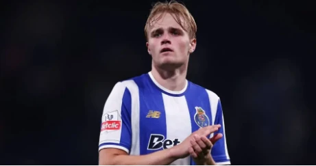Ảnh bài viết Arsenal cạnh tranh giành chữ ký của tiền vệ Victor Froholdt từ Porto