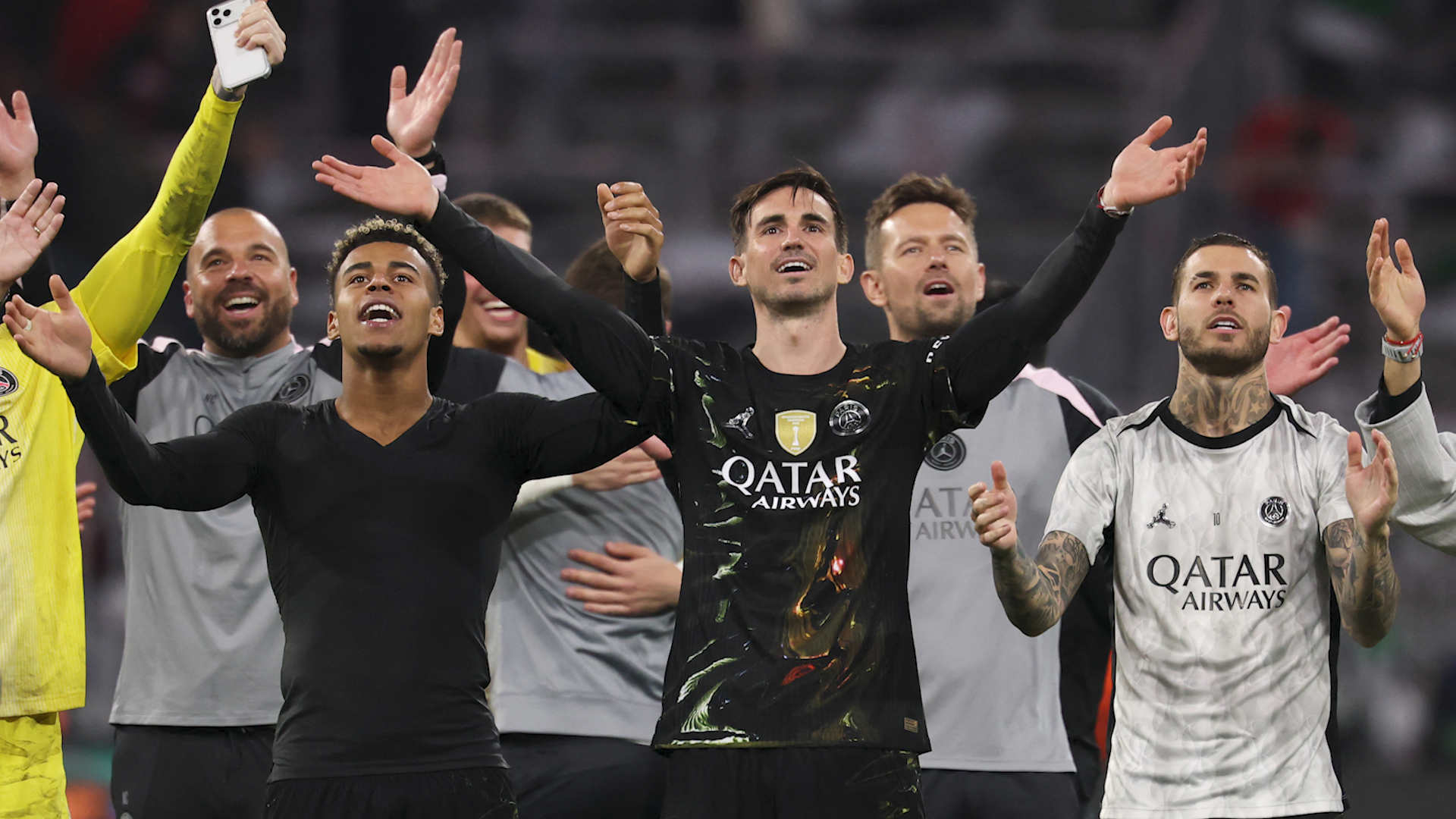 Chủ tịch PSG xây dựng quyền lực bằng cảm xúc.