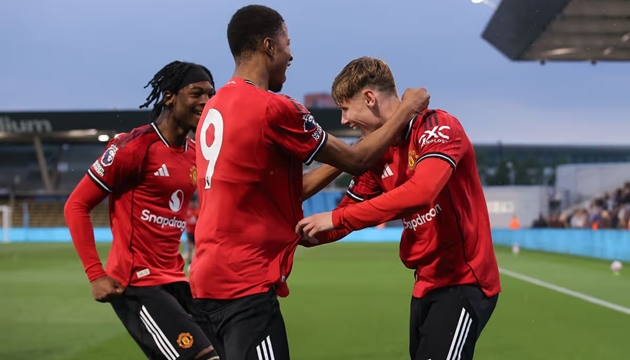 Ảnh bài viết Đã đến lúc Michael Carrick đặt cược vào Shea Lacey và Chido Obi