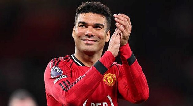 Ảnh bài viết Ruud Gullit tin Chelsea cần một "Casemiro" để vực dậy đội hình