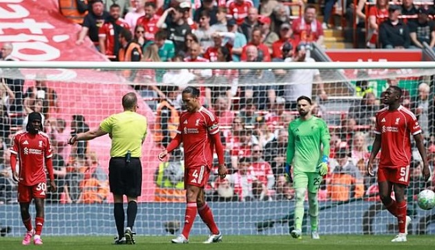 Ảnh bài viết Liverpool bị chê vì lùi sâu trước Chelsea