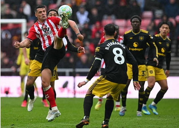 Xhaka và các đồng đội thiếu chút nữa đã có 3 điểm.