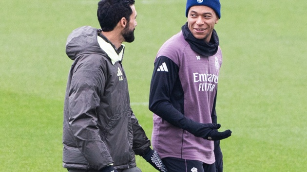 Ảnh bài viết Arbeloa bảo vệ Mbappe trước bão chỉ trích tại Real Madrid