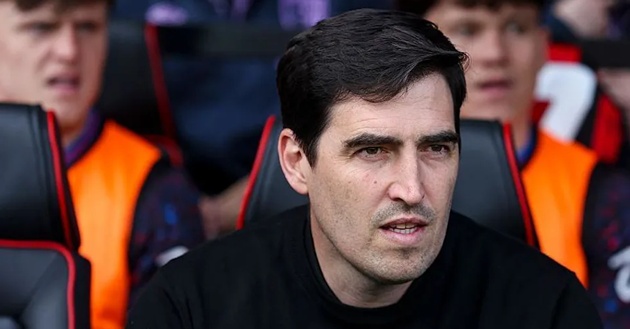 Ảnh bài viết Crystal Palace nuôi hy vọng giật HLV Andoni Iraola trước mũi Chelsea