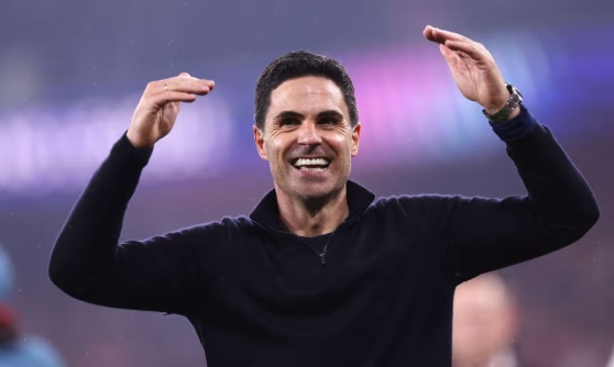 Arsenal đứng trước cơ hội giành cú ăn 2 lịch sử.\