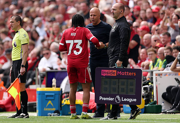 Nhìn Ngumoha để thấy CĐV Liverpool đã sai về Arne Slot