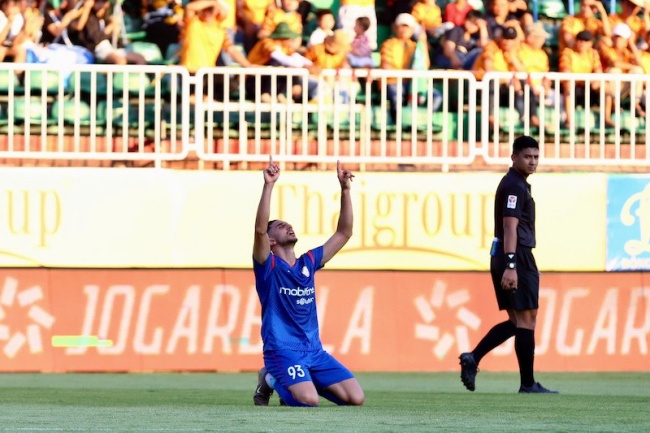 Mahmoud ghi bàn cho PVF-CAND.