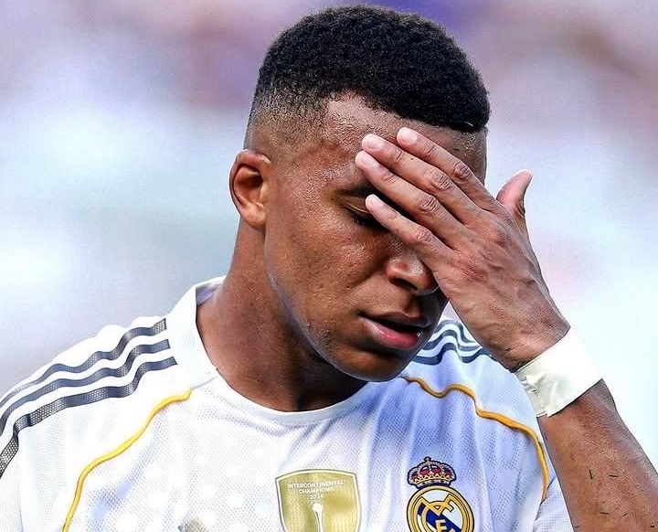Ảnh bài viết Chốt danh sách đấu Barca, Real chính thức mất Mbappe