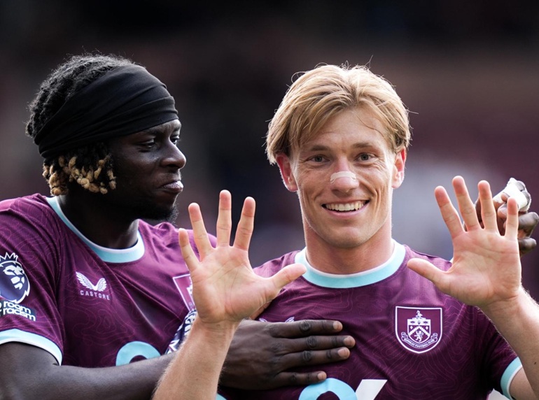 Ảnh bài viết Martinez kiến tạo từ sân nhà, Aston Villa mất điểm tiếc nuối trước Burnley