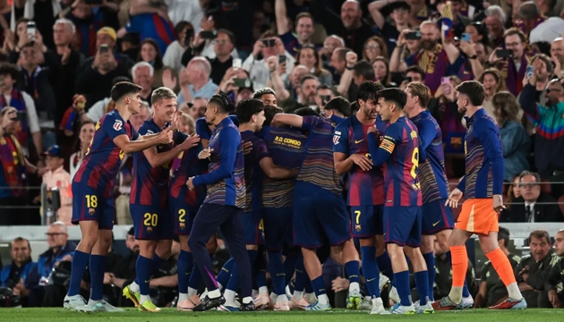 Ảnh bài viết Messi phấn khích khi Barca hạ Real 2-0 để vô địch La Liga