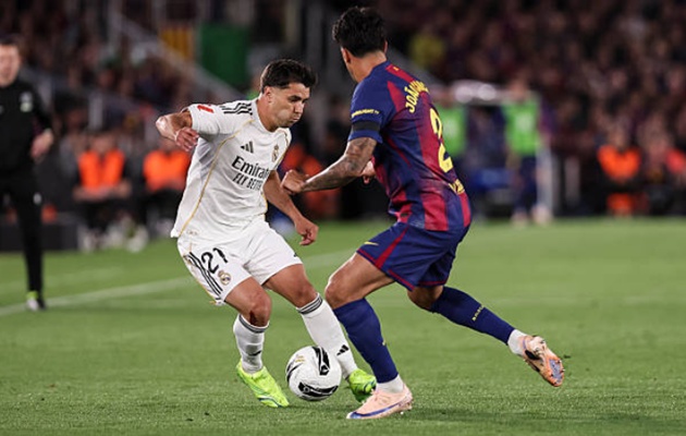 Brahim Diaz (6.1): Rất nỗ lực trong các tình huống đột phá cá nhân, song những quyết định cuối cùng của tiền vệ này thường thiếu đi độ chuẩn xác cần thiết.

Vinicius Junior (6.2): Một trận đấu im hơi lặng tiếng lạ thường của siêu sao người Brazil. Dù vẫn hoạt động rất rộng nhưng anh không có lấy một cơ hội dứt điểm thực sự rõ ràng về phía khung thành đối phương.

Gonzalo Garcia (6.2): Dù ít khi có bóng để dứt điểm, nhưng cầu thủ trẻ này xứng đáng nhận được lời khen ngợi bởi tinh thần chiến đấu bền bỉ và khả năng pressing tầm cao không mệt mỏi.