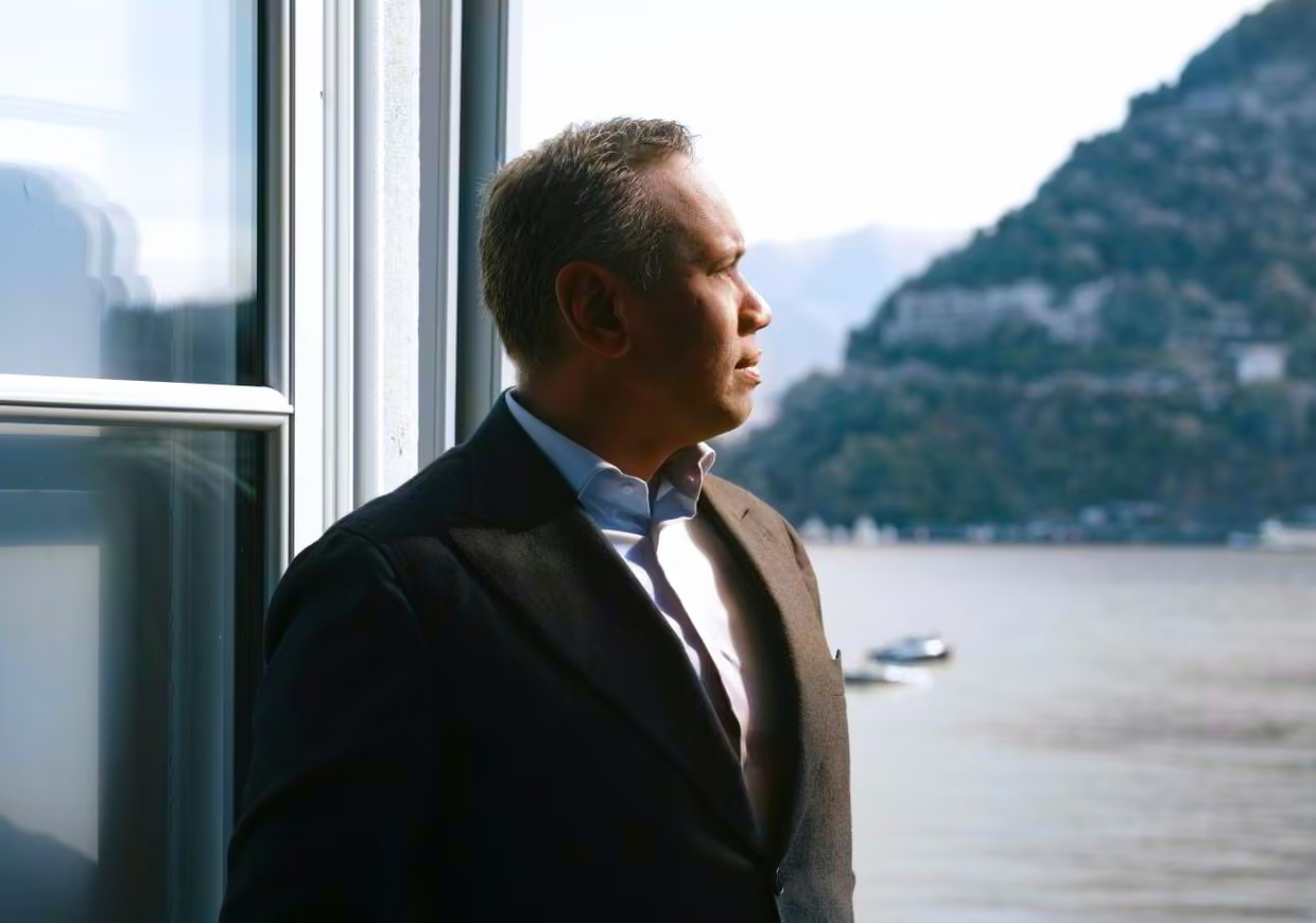 Mirwan Suwarso, chủ tịch Como từ khi Djarum Group tiếp quản năm 2019.