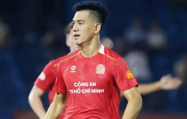 Ảnh bài viết Ghi bàn sau 15 trận tịt ngòi, Tiến Linh nói lời xin lỗi