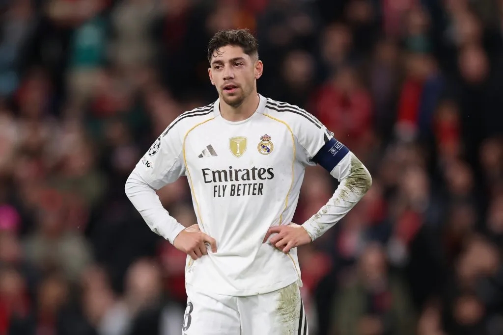 Federico Valverde đối mặt tương lai bất định tại Real Madrid.