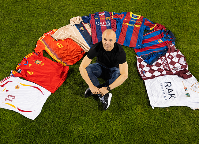 Ảnh bài viết Ngày này năm xưa: Iniesta định nghĩa lại vẻ đẹp bóng đá