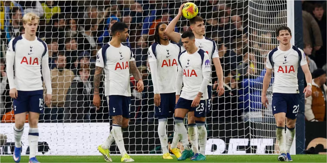 Tottenham được dự báo sẽ trụ hạng thành công dù vừa để Leeds United cầm hòa đáng tiếc.