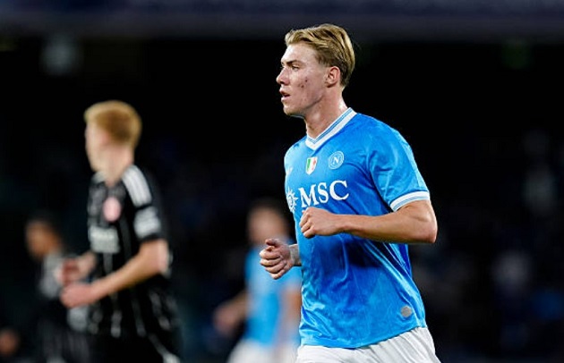 Napoli nhiều khả năng sẽ có vé dự Champions League.