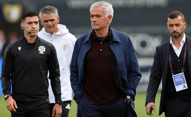 Mourinho muốn bộ sậu của mình đến Madrid.
