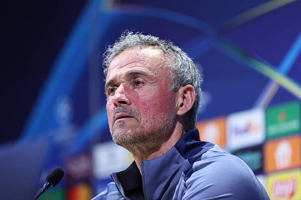 Enrique dồn sự chú ý vào cuộc chạm trán Arsenal.