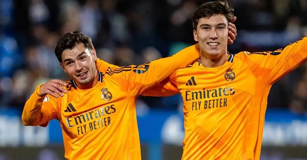 Ảnh bài viết Juventus và Real Madrid họp khẩn chốt loạt thương vụ bom tấn
