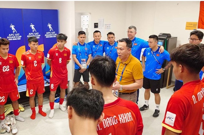 Chủ tịch VFF đã có những lời động viên dành cho các cầu thủ U17 Việt Nam.