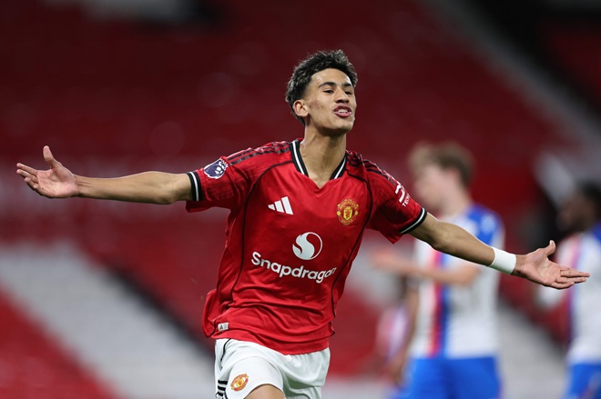 JJ Gabriel đã có một mùa giải rất ấn tượng cho U18 MU.