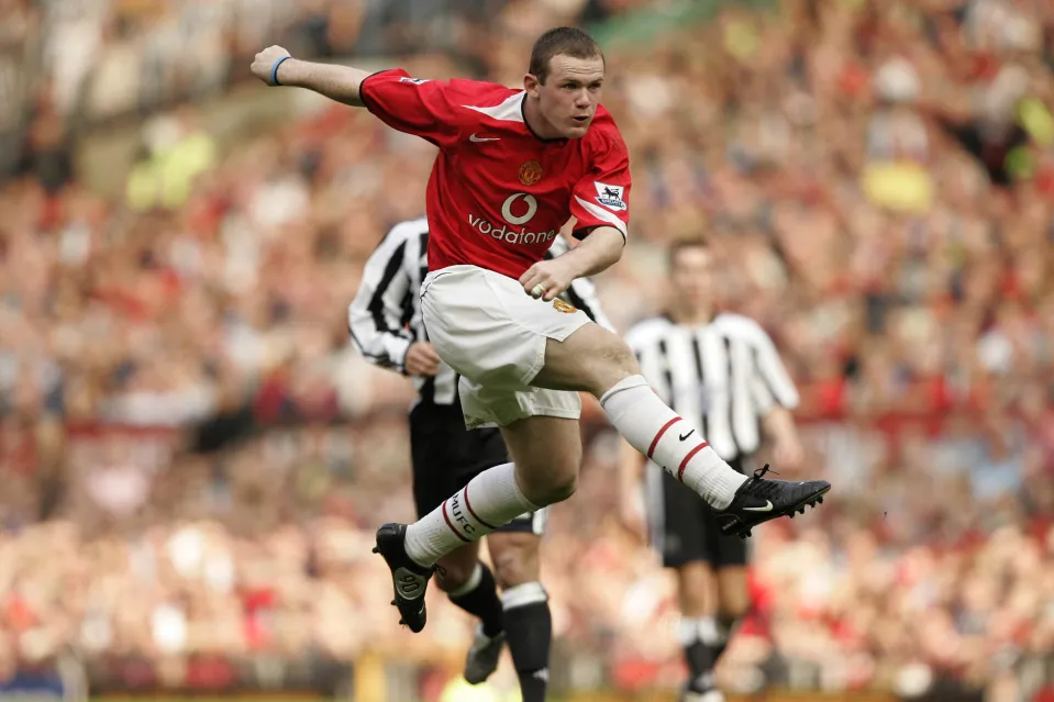 Cơn giận dữ tạo nên siêu phẩm trước Newcastle.