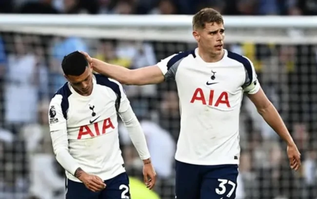 Ảnh bài viết Tottenham và West Ham bước vào cuộc chiến sinh tử ở Ngoại hạng Anh