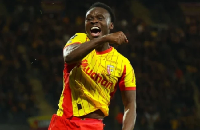 Samson Baidoo lọt tầm ngắm Liverpool.