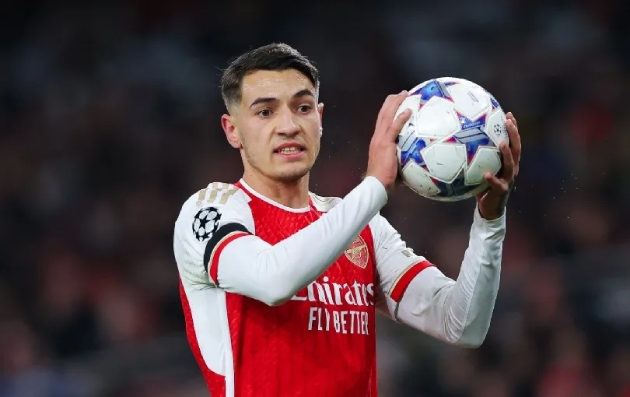 Jakub Kiwior chính thức không còn là người của Arsenal.