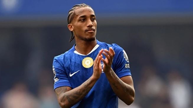 Joao Pedro là điểm sáng hiếm hoi của Chelsea.