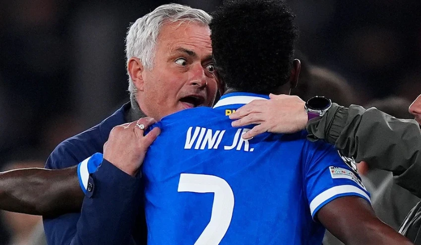 Mourinho và Vini từng có lời qua tiếng lại trong một vụ việc gây tranh cãi tại Champions League.