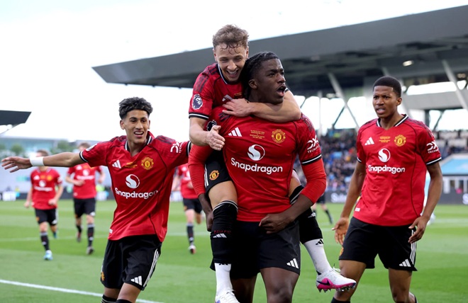 Kukonki ghi bàn nhưng U18 MU không thể giành chiến thắng.