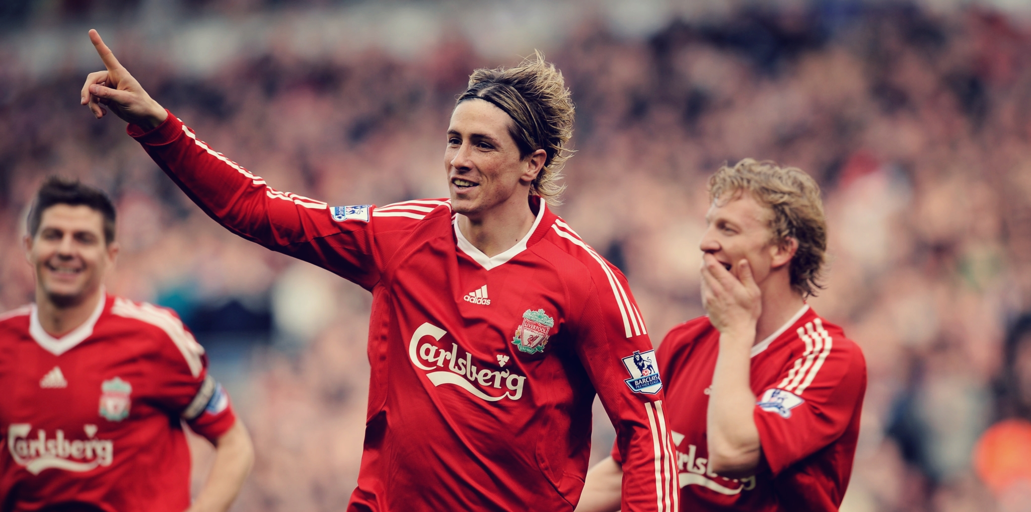 Chàng trai số 9 từng khiến Anfield rung chuyển.