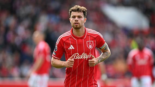 Neco Williams được Manchester United quan tâm.