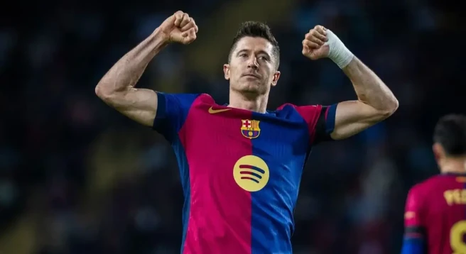 Lewandowski vẫn chưa chốt bến đỗ mới.