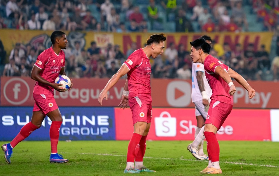 CAHN có thể đăng quang sớm nếu hạ gục Thanh Hóa. Ảnh: CAHN FC.