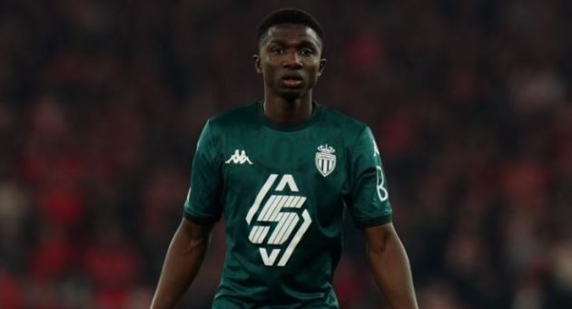 Lamine Camara được Liverpool và Newcastle săn đón.