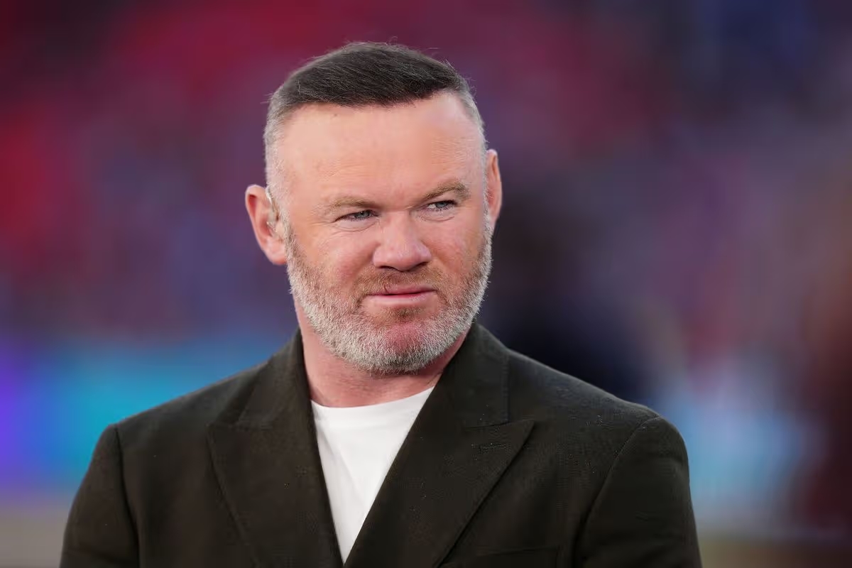Ảnh bài viết Cản cú sút của Pickford, Rooney nguy cơ lên bàn mổ