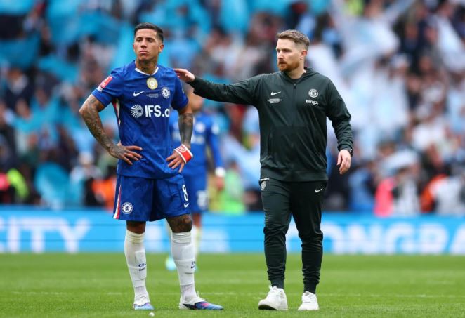 Enzo Fernandez sẽ ở lại Chelsea vì Alonso?