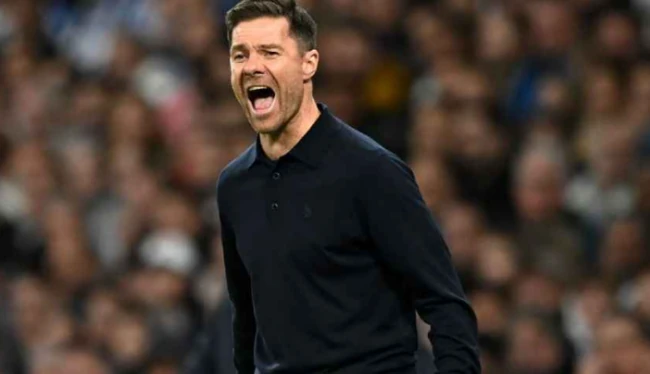 HLV người Tây Ban Nha ngồi ghế nóng Chelsea.