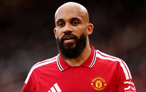 Ảnh bài viết Gary Neville gọi bàn thắng tranh cãi của MU là "nực cười"