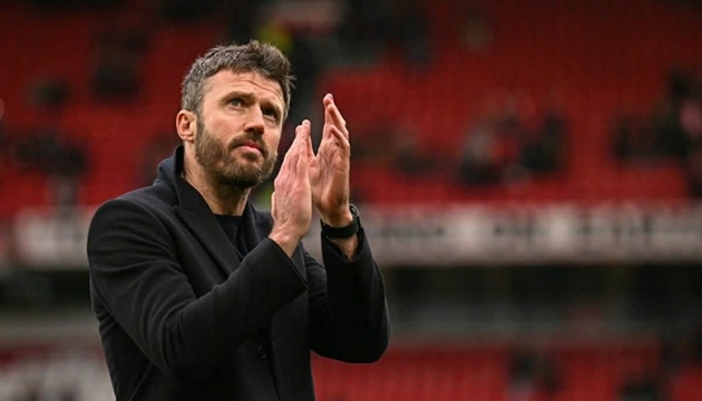 Michael Carrick sẽ tiếp tục gắn bó với Man United đến năm 2028.
