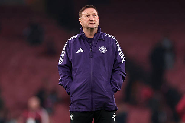 Ảnh bài viết Bản hợp đồng Steve Holland mang ý nghĩa sống còn với Man Utd