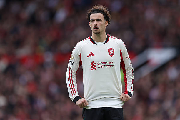 Jones không có suất đá chính tại Liverpool.