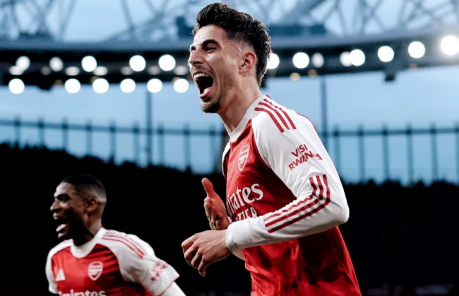 Ảnh bài viết 5 điểm nhấn Arsenal 1-0 Burnley: Tuyệt đỉnh bóng chết; Saka và Raya đi vào lịch sử